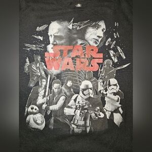 2XL Mens Disney Store Star Wars Black and Red Graphic The Last Jedi Tee, Used
